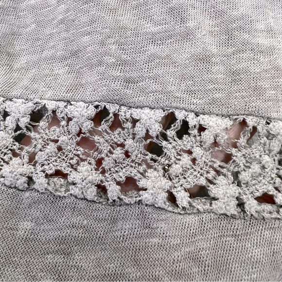 Anthropologie Akemi + Kin Gray Lattice Lace Stripe Short Sleeve Linen Tee NEW - Picture 9 of 13